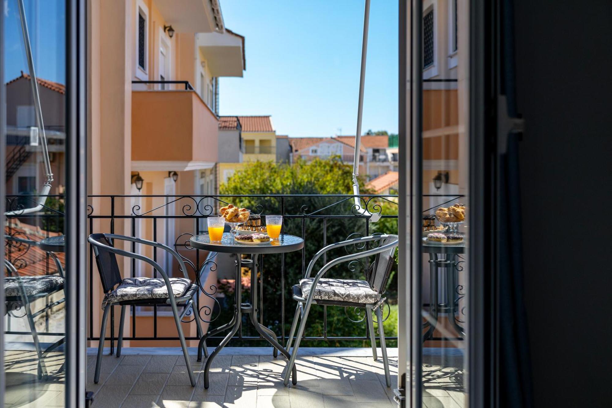 Gosia Apartment Gym Included Ликсури Екстериор снимка